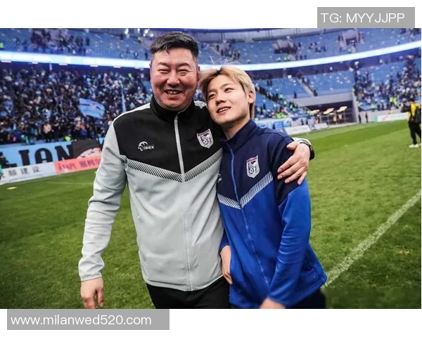 足球明星打响指瞬间捕捉展现魅力与风采的精彩瞬间图片合集